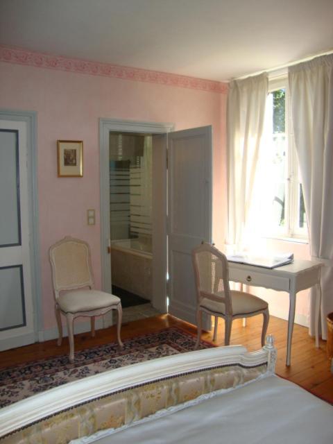Bed and Breakfast Au Charme Des Pommiers Thiberville Exterior foto